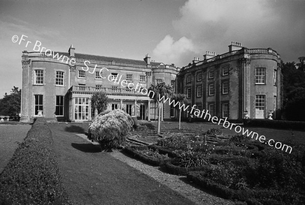 BANTRY HOUSE EXTERIOR